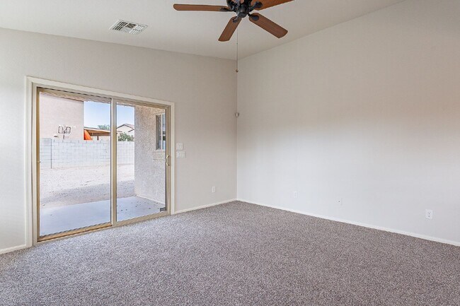Building Photo - 5054 S 235th Dr