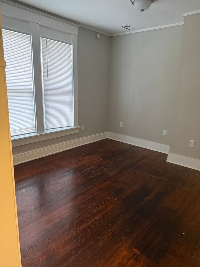 Building Photo - 1708 Faraon St