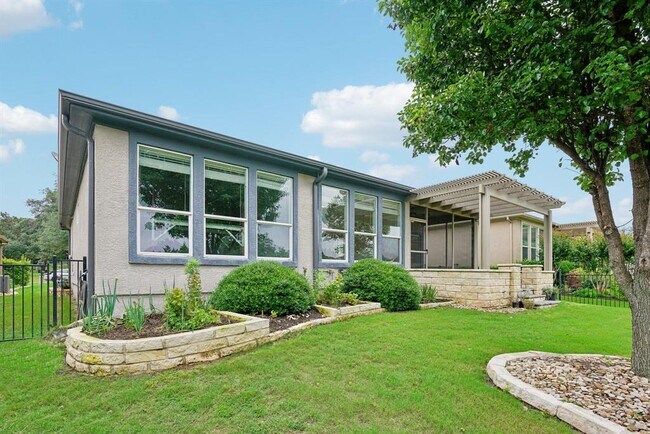 Building Photo - 207 Trinity Lane