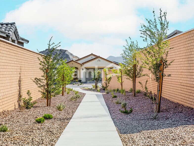 Building Photo - 846 English Primrose St