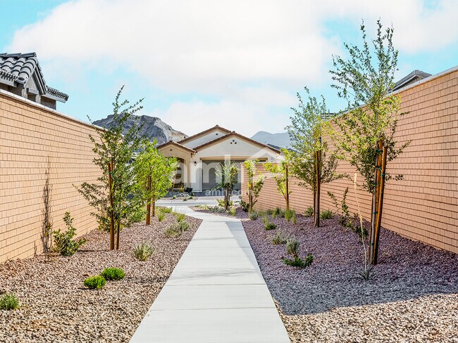 Building Photo - 889 English Primrose St