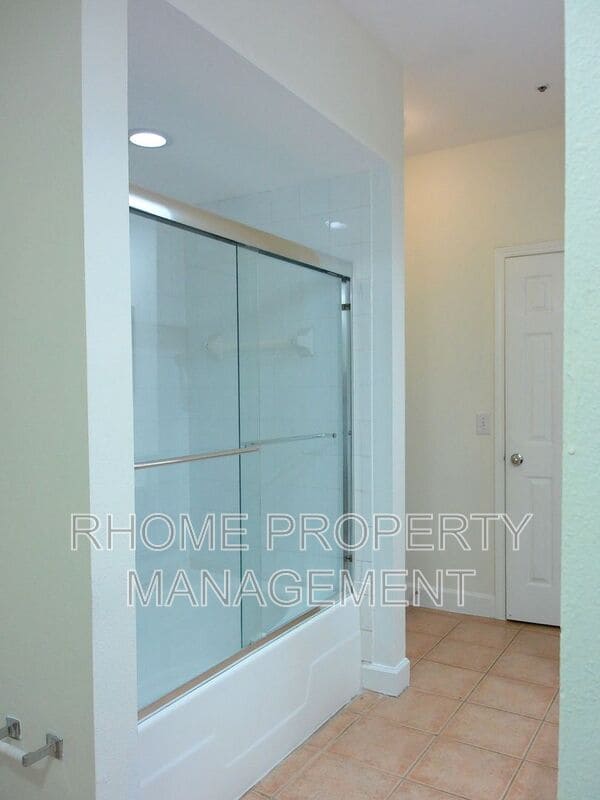 Building Photo - 3777 Peachtree Rd