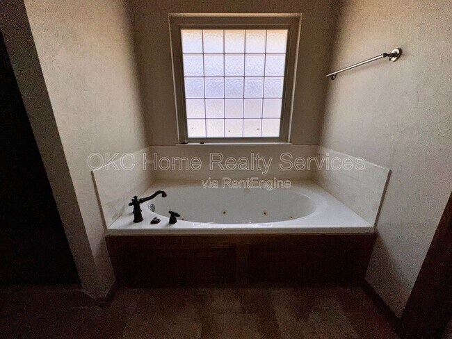 Building Photo - 13201 SW 2nd Terrace