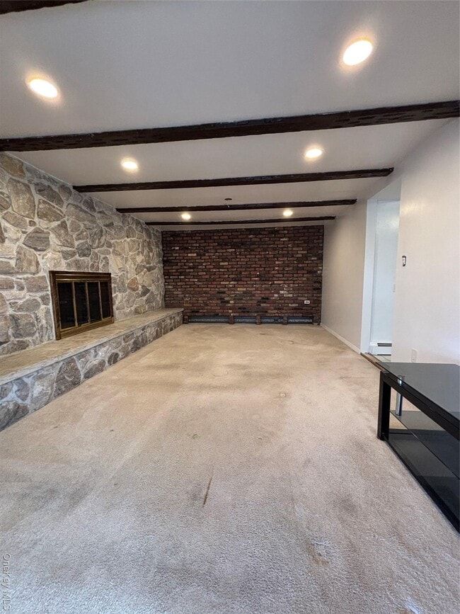 Primary Photo - 2355 Vista Ct