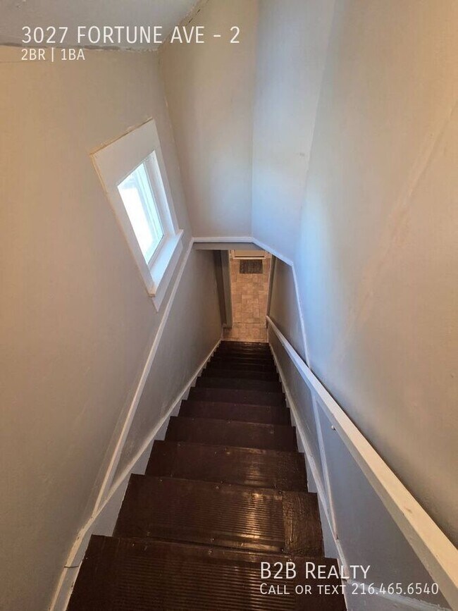 Building Photo - 3027 Fortune Ave