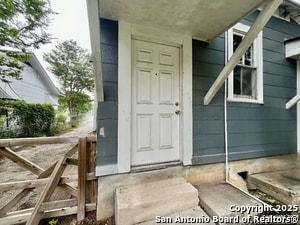 Building Photo - 1227 Willow St