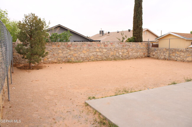 Building Photo - 11668 Diana Lynn Ct