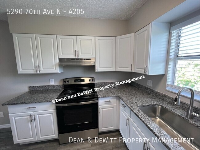 Building Photo - Pinellas Park | 2/1 Apt For Rent