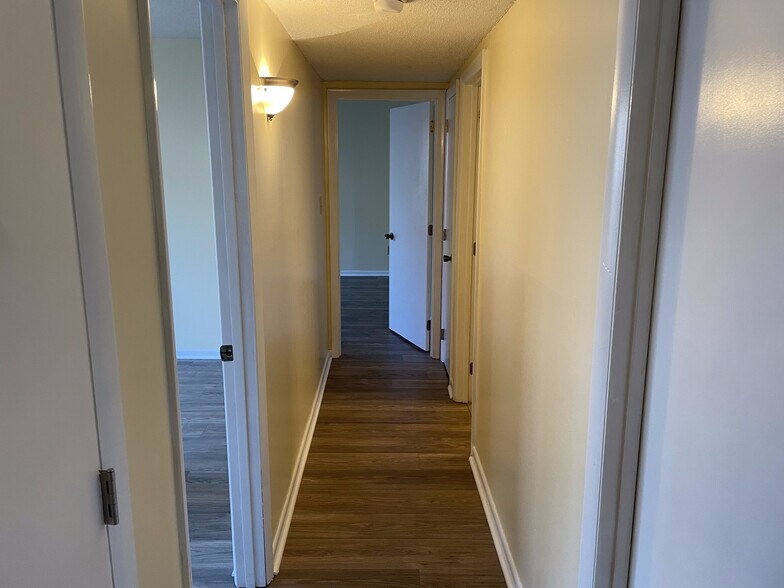 Building Photo - 149 Windsor Castle Dr