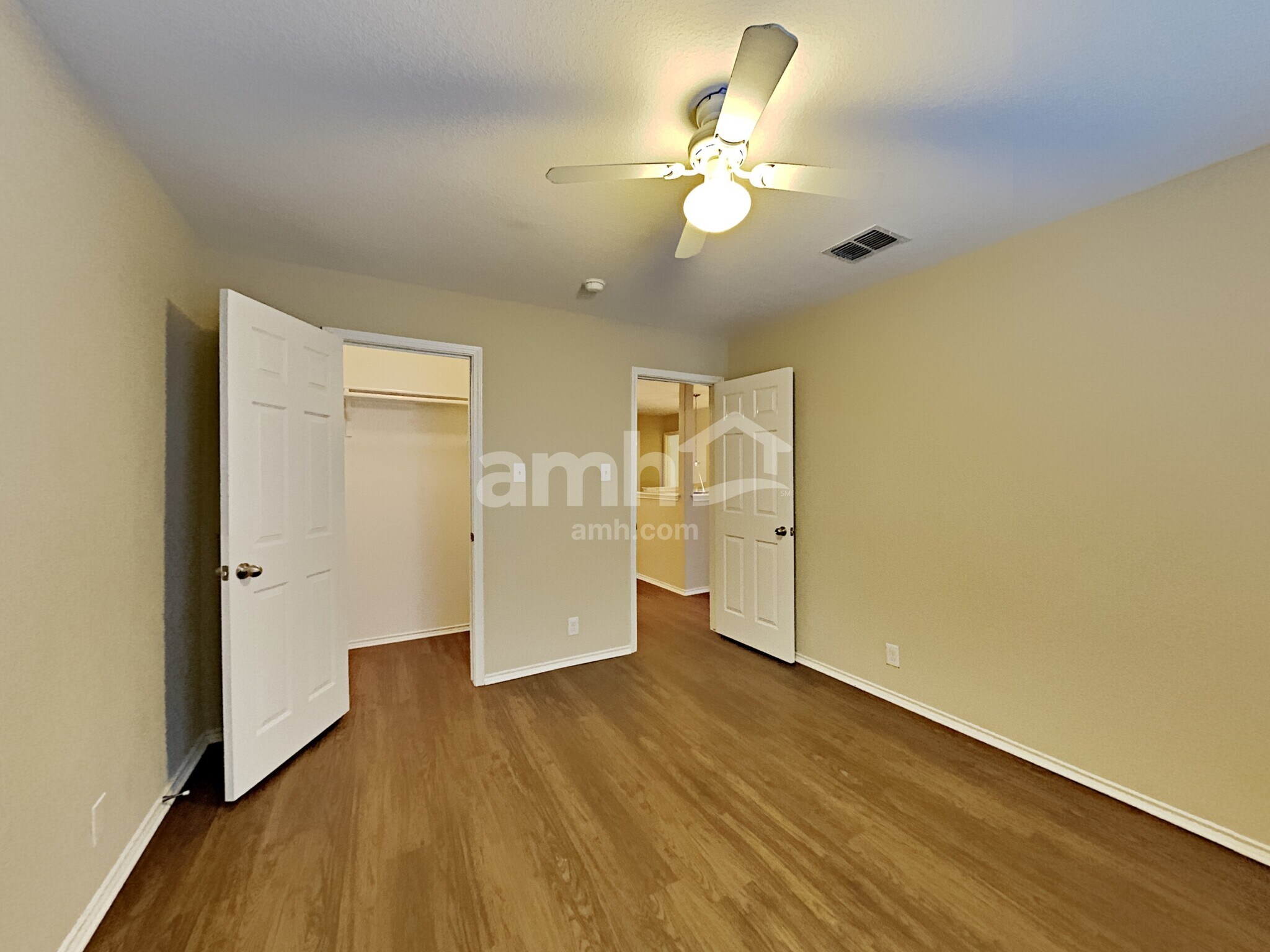 Building Photo - 455 Dolly Dr