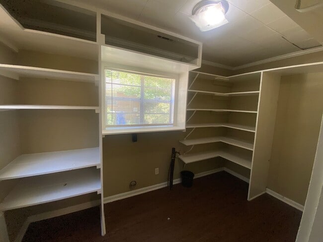 Building Photo - **AVAILABLE NOW**East Columbus 2 Bedroom / 1 Bathroom Home for Rent***