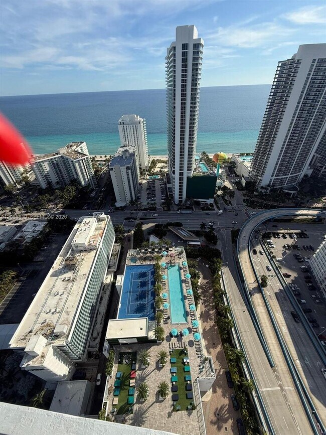 Building Photo - 4010 S Ocean Dr