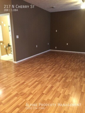 Building Photo - 2 Bedroom Twinhome For Rent in Lennox, SD!!