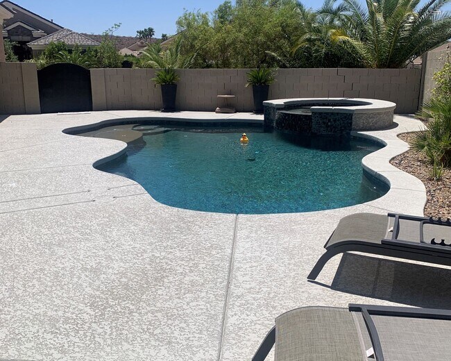 Building Photo - Beautifully Upgraded Single-Story Home with Pool in Coventry at Anthem!