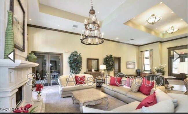 Building Photo - 100 Fairway