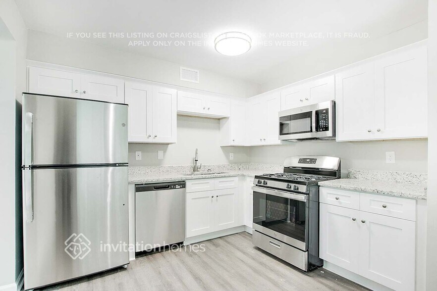 Building Photo - 5130 Forest Downs Ln