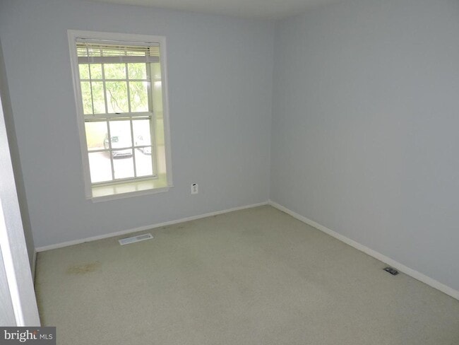 Building Photo - 12823 Kitchen House Way