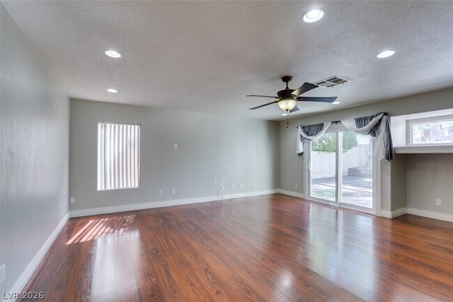 Building Photo - 1683 Tassel Fern Ave