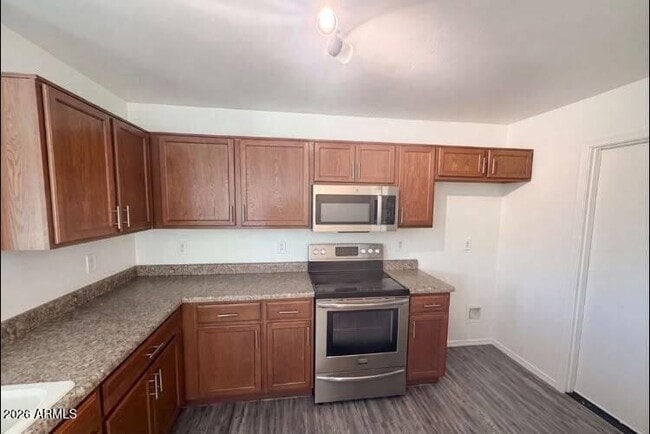 Building Photo - 935 W Placita Canalito