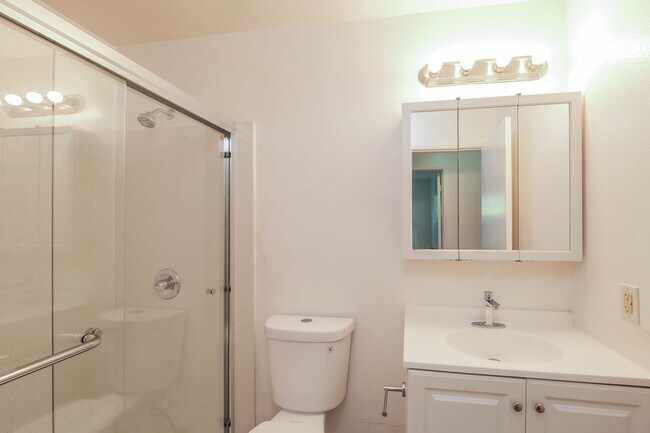 Building Photo - 233 Florida St