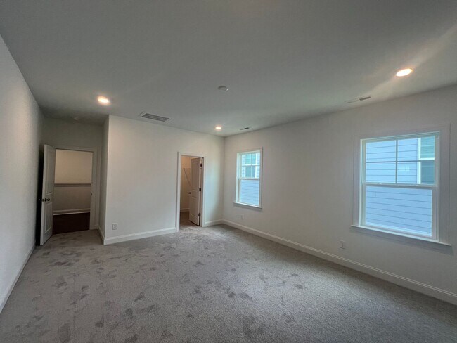 Building Photo - 1577 Goldfinch Perch Ln