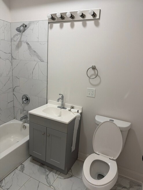 Building Photo - 1529 E 72nd St