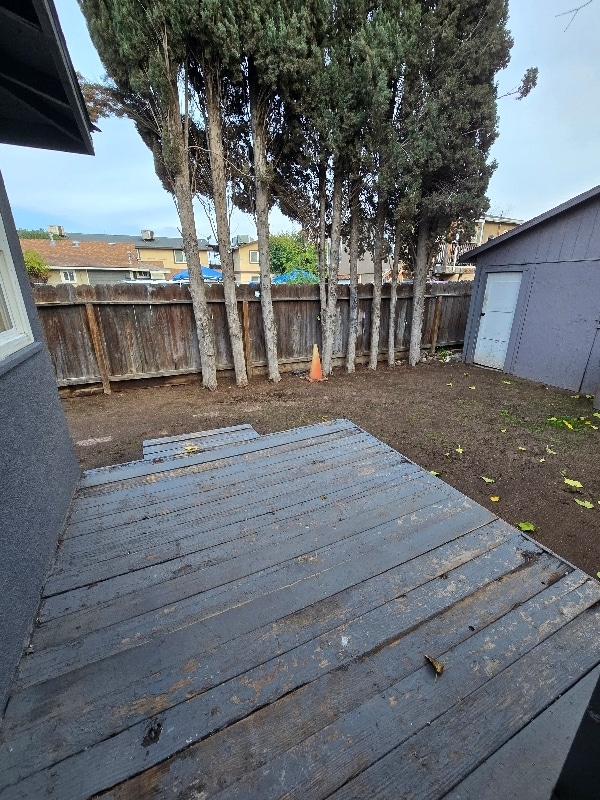 Building Photo - 1610 E Yale Ave