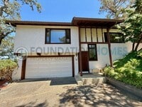 Building Photo - 160 Kaden Dr
