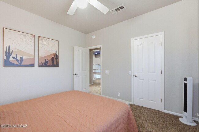 Building Photo - 12884 N Pioneer Way