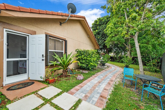 Building Photo - 1401 Mystic Ct