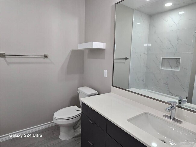 Building Photo - 12 Yankton St