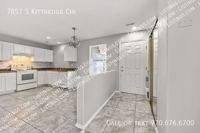 Building Photo - 7857 S Kittredge Cir