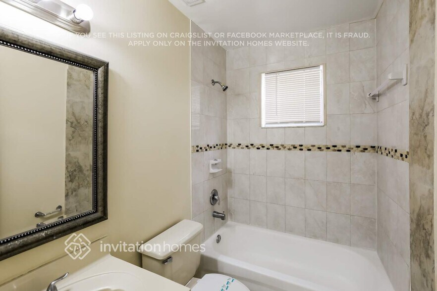 Building Photo - 7421 W 29th Way