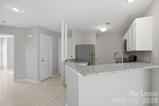 Building Photo - 18841 Vineyard Point Ln