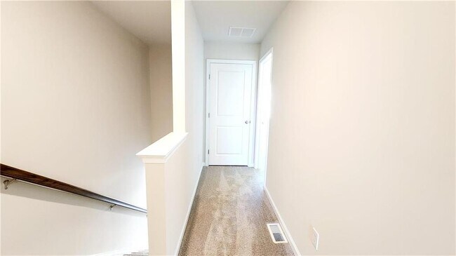 Building Photo - 1132 Martin Rd