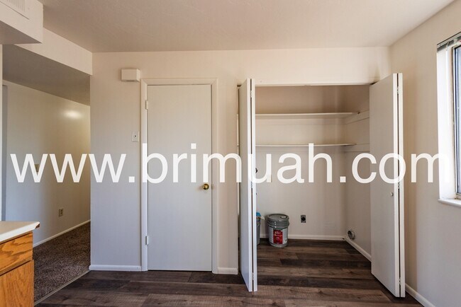 Building Photo - 4727 S 1300 E