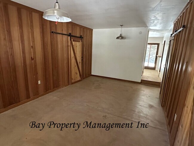 Building Photo - Rent Reduced on this unique Carmel Valley Horse Property!