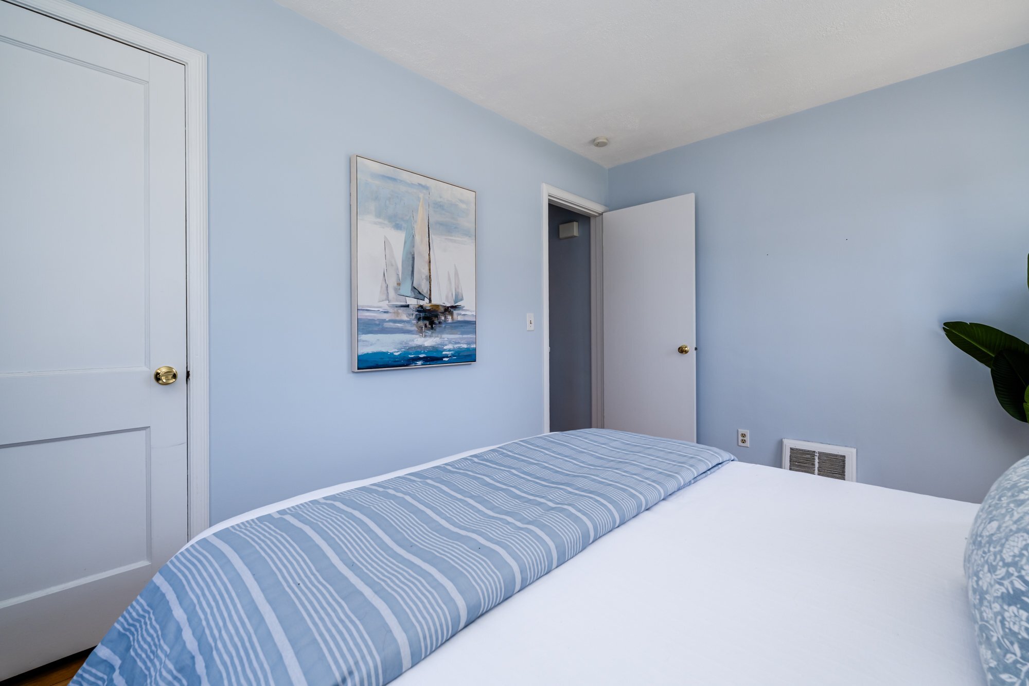 Building Photo - 511 Donna Dr