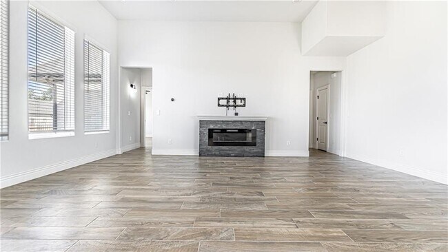 Building Photo - 1100 Quailridge Way