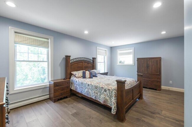 Building Photo - 398 Sam Allen Rd