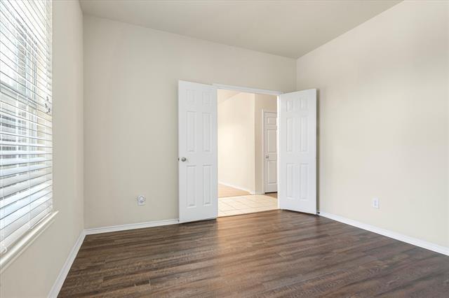 Building Photo - 9612 Anns Way