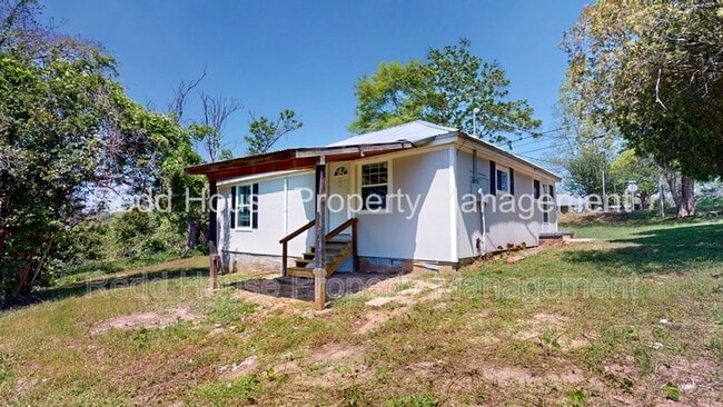 Building Photo - 103 Watkins St