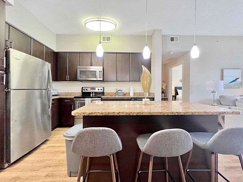 Building Photo - 4504 W Spruce St