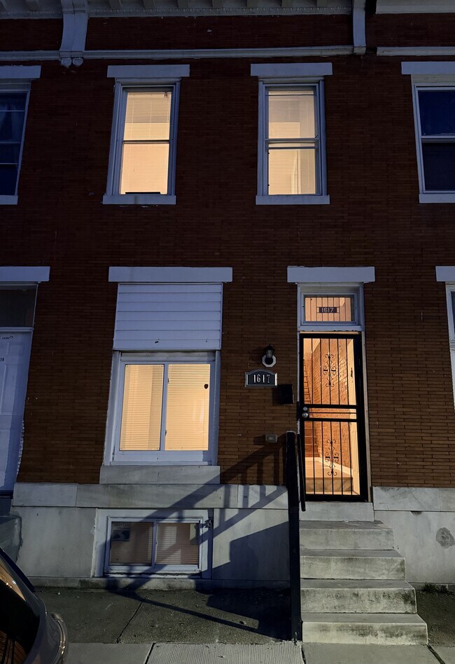 Building Photo - 1617 Darley Ave