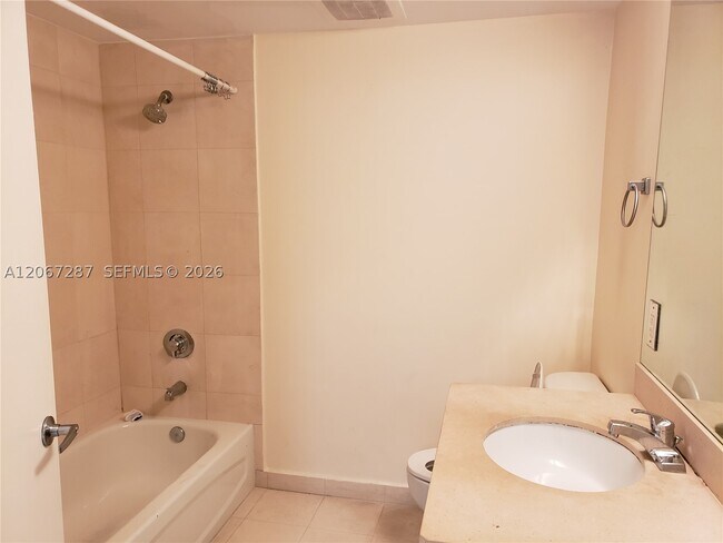 Building Photo - 2740 SW 28th Terrace
