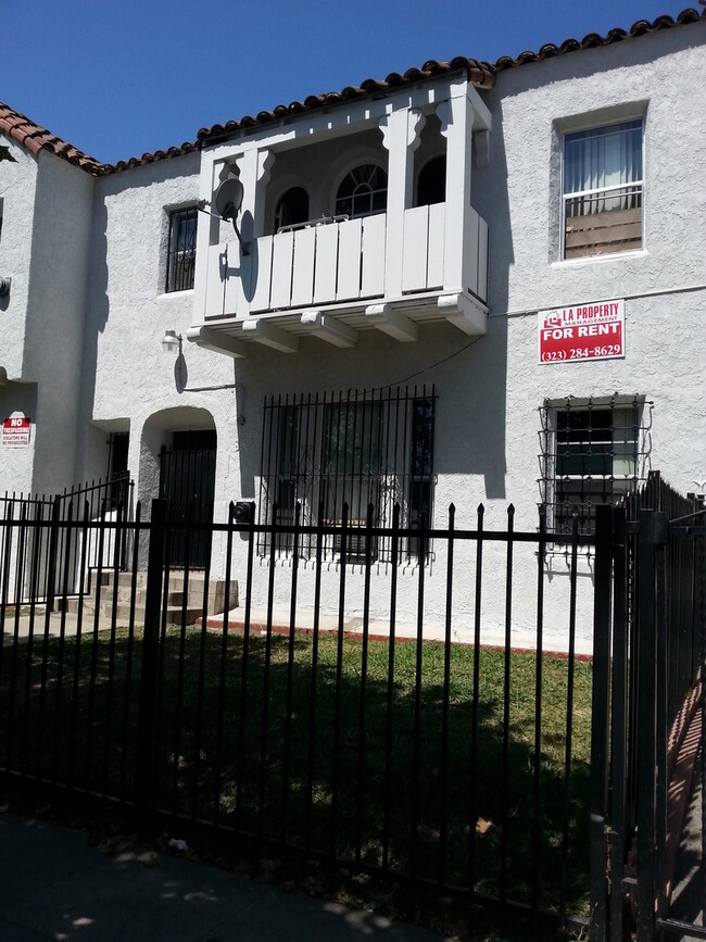 Building Photo - 843