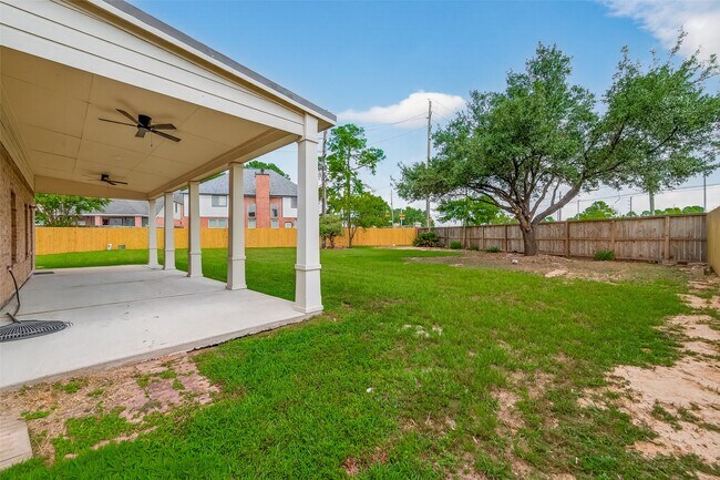 Building Photo - 5006 Mossy Bridge Dr