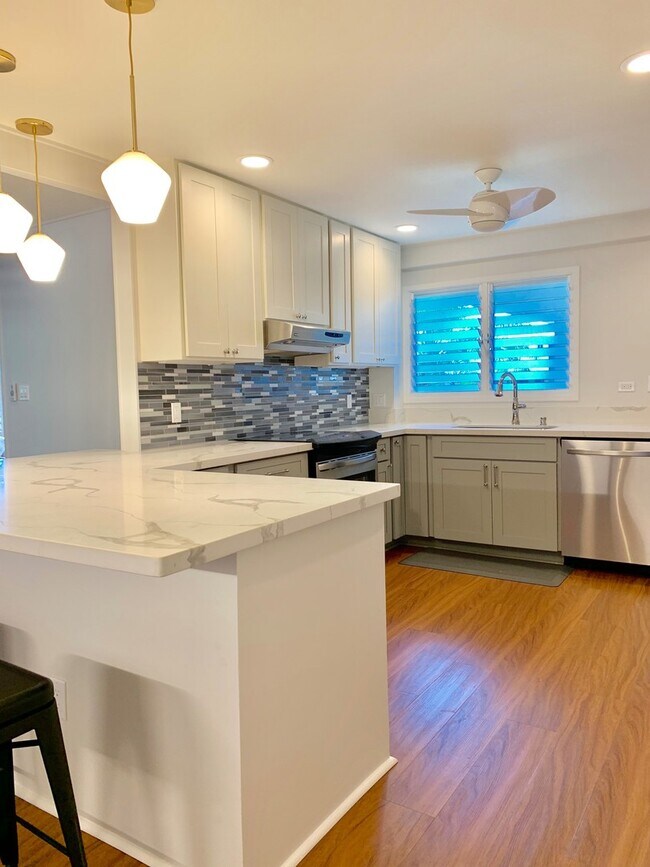 Building Photo - Beautiful Kailua home in Kaelepulu School ...