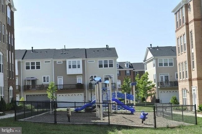 Building Photo - 19972 Abram Ter