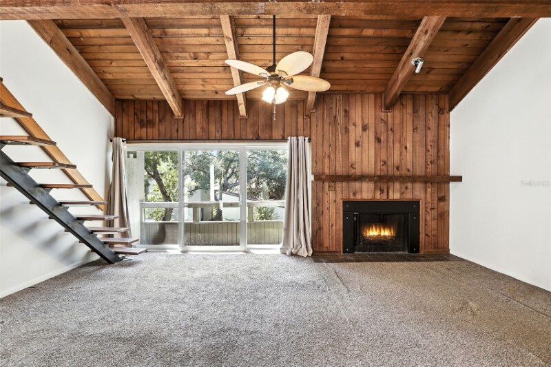 Building Photo - 211 Fairway Dr.